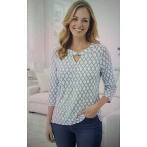 Chico's women medium 10 Geometric Twist-Neck Tee Beach vacation nautical cotton